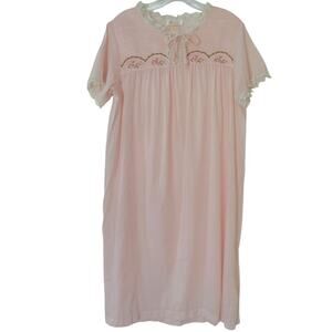 Barbizon Vintage Blendiare Batiste Nightgown Women's Medium Modest Pink Lace